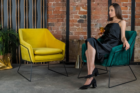 Fotel EMMA VELVET ciemny zielony -        welur, metal