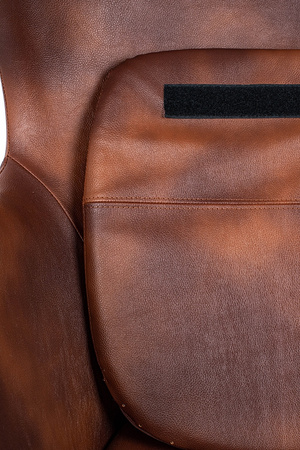 Fotel EGG SZEROKI PU brąz vintage koniak  - podstawa stal