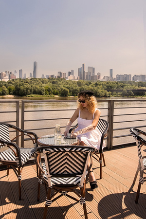 Krzesło ogrodowe CAFE AZURE biały /       czarny