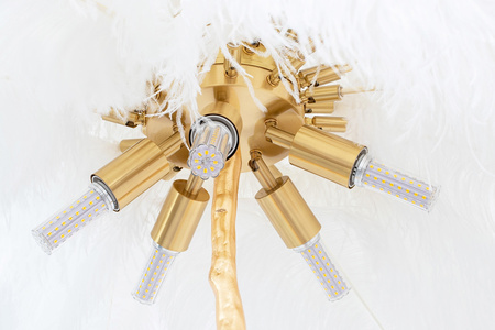 MOOSEE lampa podłogowa TIFFANY 175 biała  mosiądz / naturalne pióra