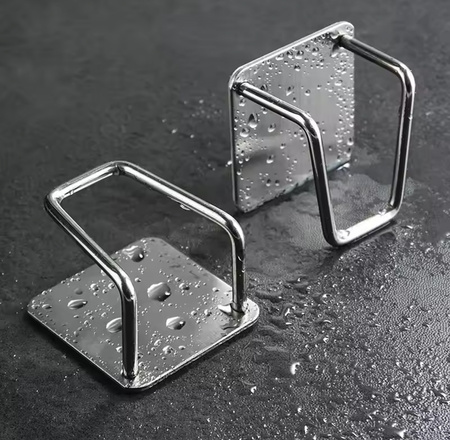 Uchwyt na zmywak SHP POMAX czarny