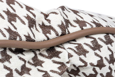 Fotel bujany OTILIA brązowa pepitka -  drewniane płozy, ekoskóra