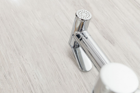 BATERIA BIDETOWA PODTYNKOWA LOOP LUNGO CHROM